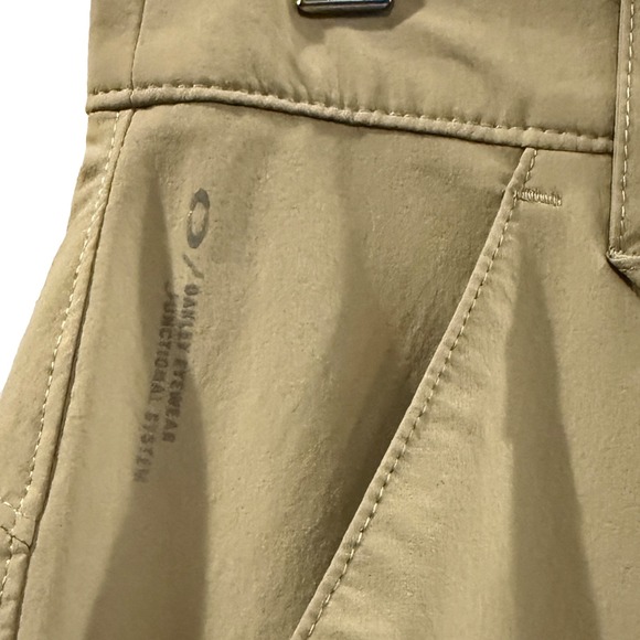 Oakley Golf Pants Khaki Performance Straight Leg Mens 36x32 - Picture 4 of 9